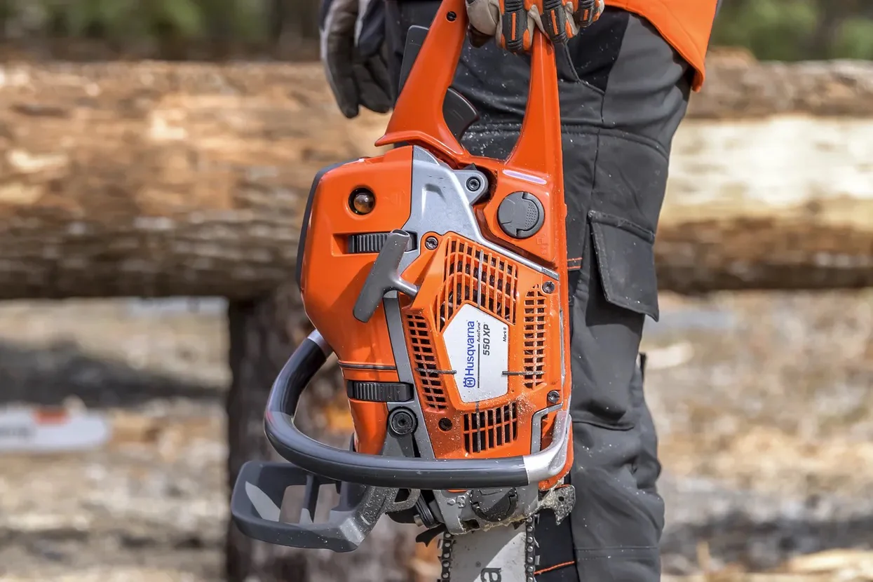 Kettensäge 550 XP® Mark II TrioBrake™ (15") - Image 8
